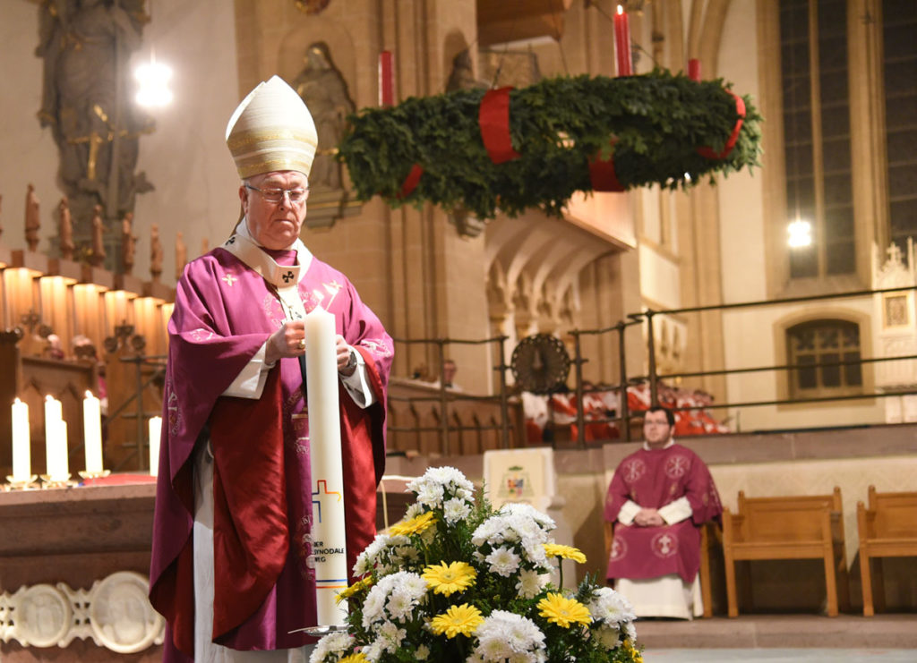 Erzbischof Synodalkerze