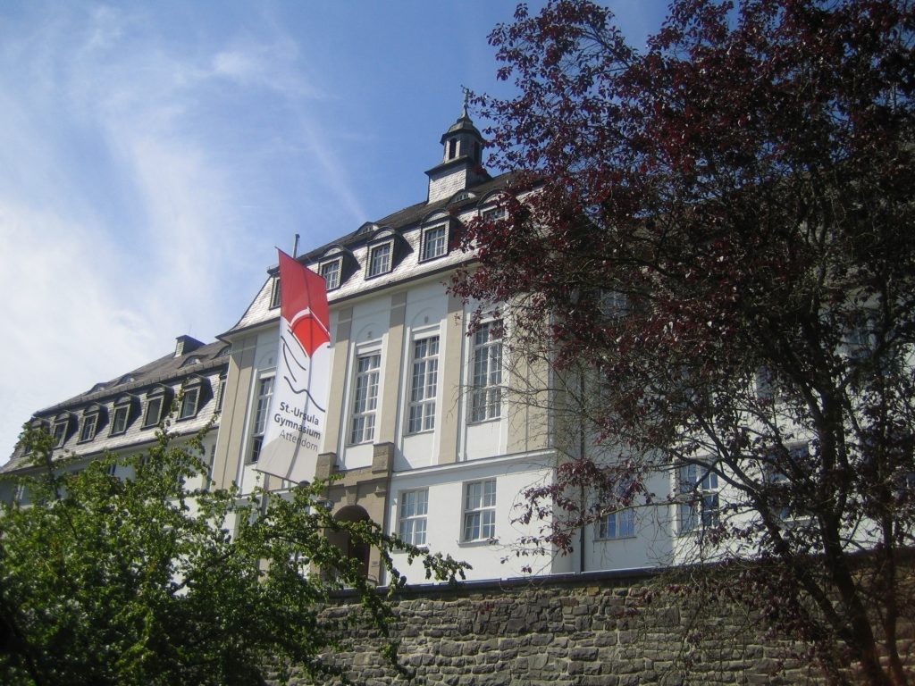 Schule im Erzbistum Paderborn: St. Ursula Gymnasium, Attendorn