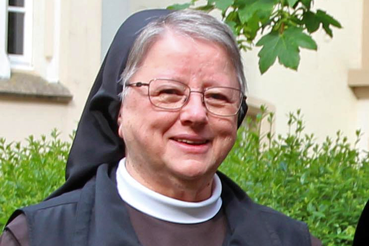 Schwester Magdalena Krol OSF. Generaloberin der Franziskanerinnen von der ewigen Anbetung in Olpe