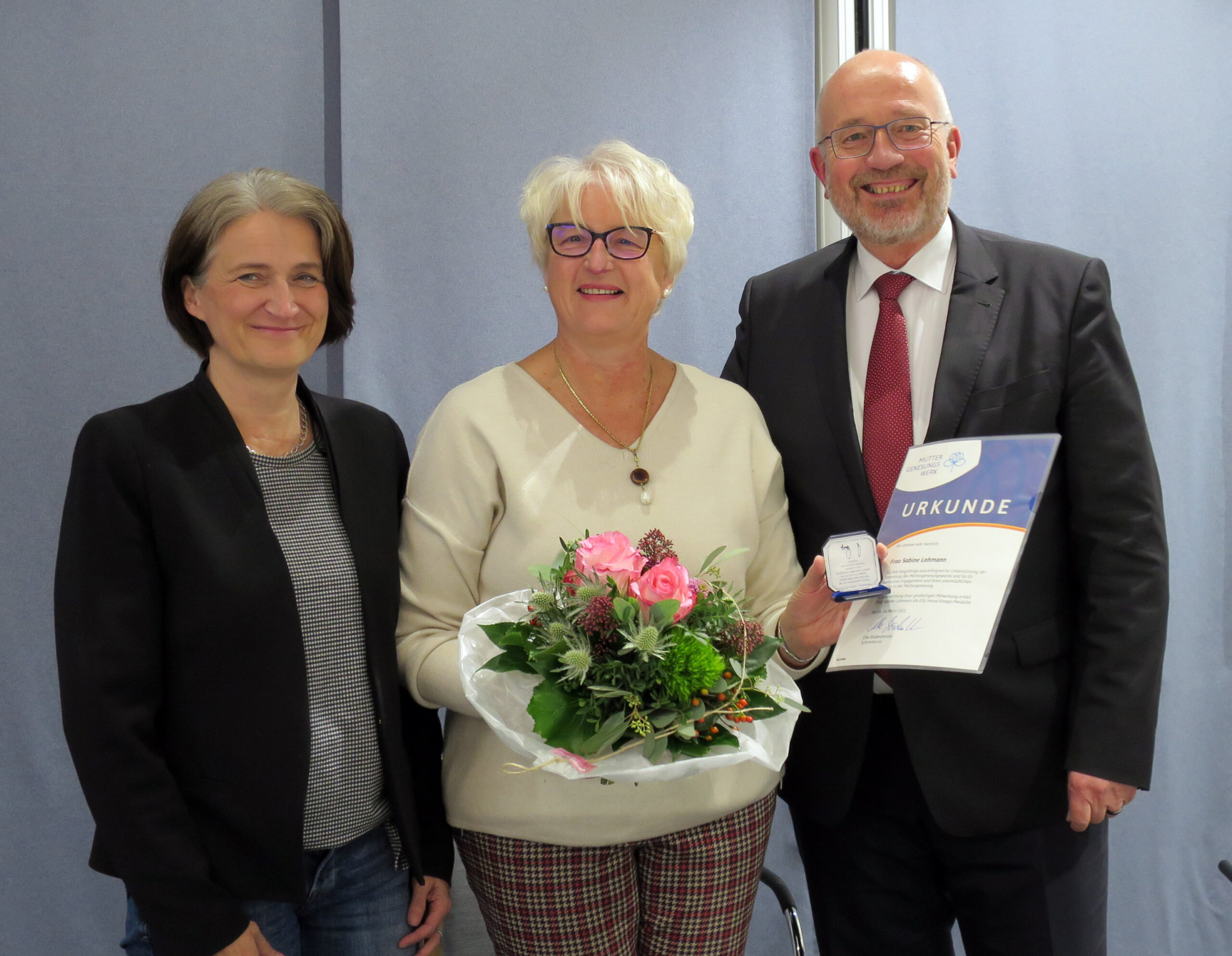 Sabine Lohmann erhält Auszeichnung für Engagement bei Müttergenesungswerk