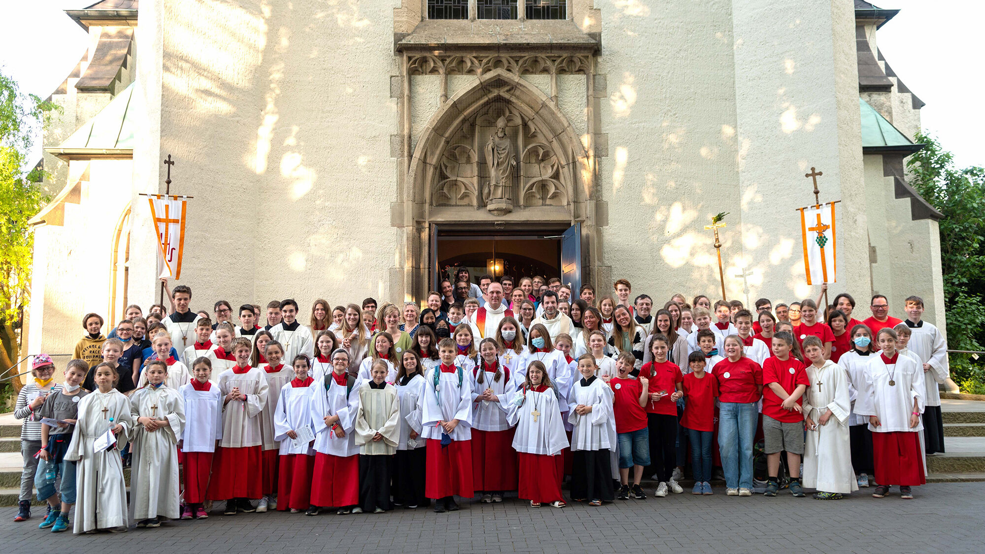 Mehr als 100 Ministrantinnen und Ministranten trafen sich in St. Liborius in Dortmund-Körne zum Dortmunder „Miniday“. Foto: Tobias Strunck / Kath. Stadtkirche Dortmund