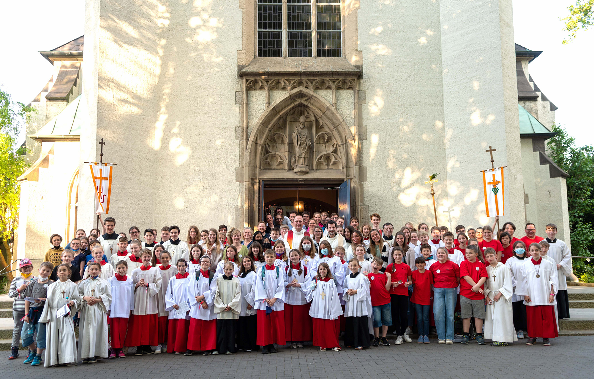 Mehr als 100 Ministrantinnen und Ministranten trafen sich in St. Liborius in Dortmund-Körne zum Dortmunder „Miniday“. Foto: Tobias Strunck / Kath. Stadtkirche Dortmund