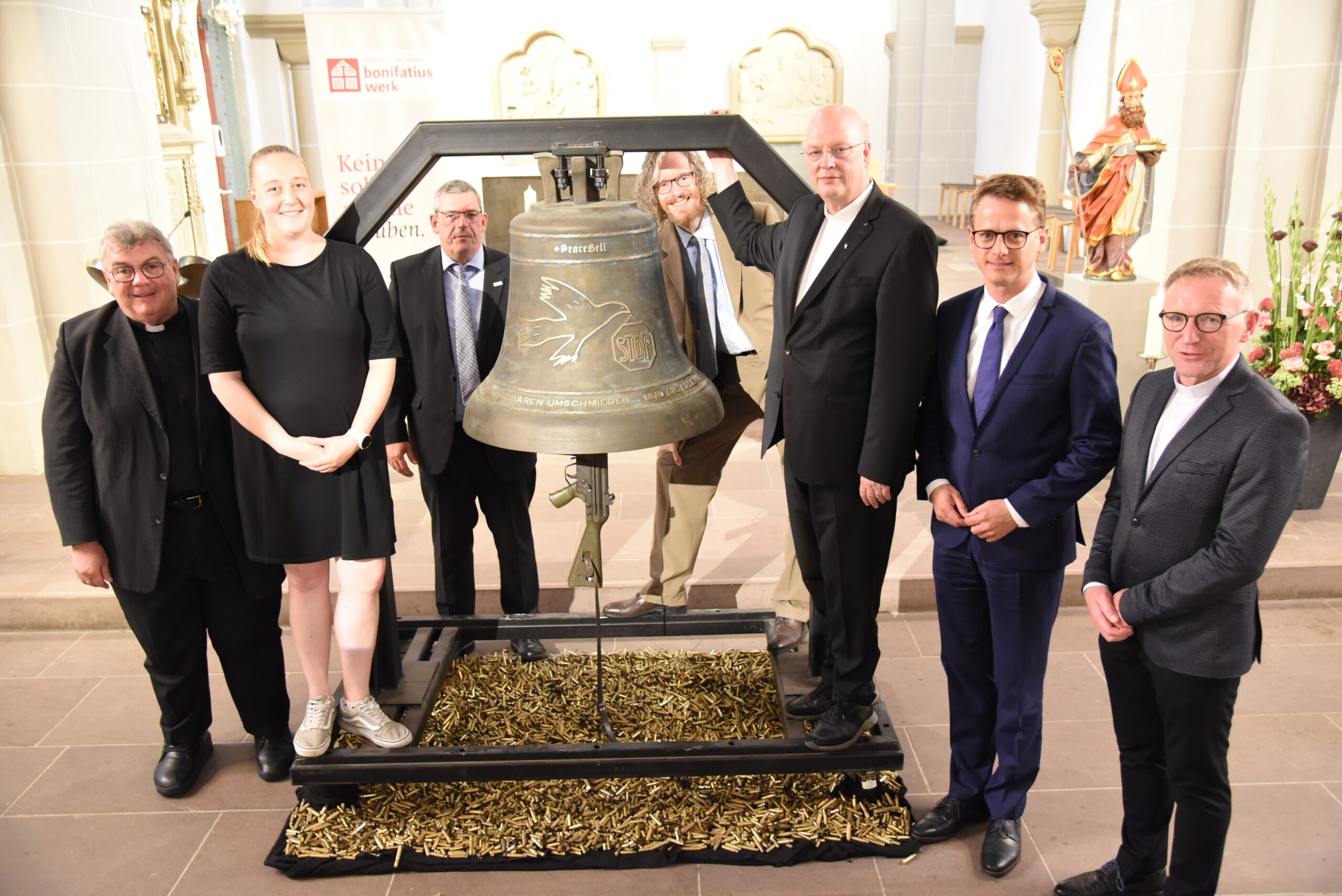 Eröffnung der #PeaceBell-Ausstellung in der Paderborner Gaukirche