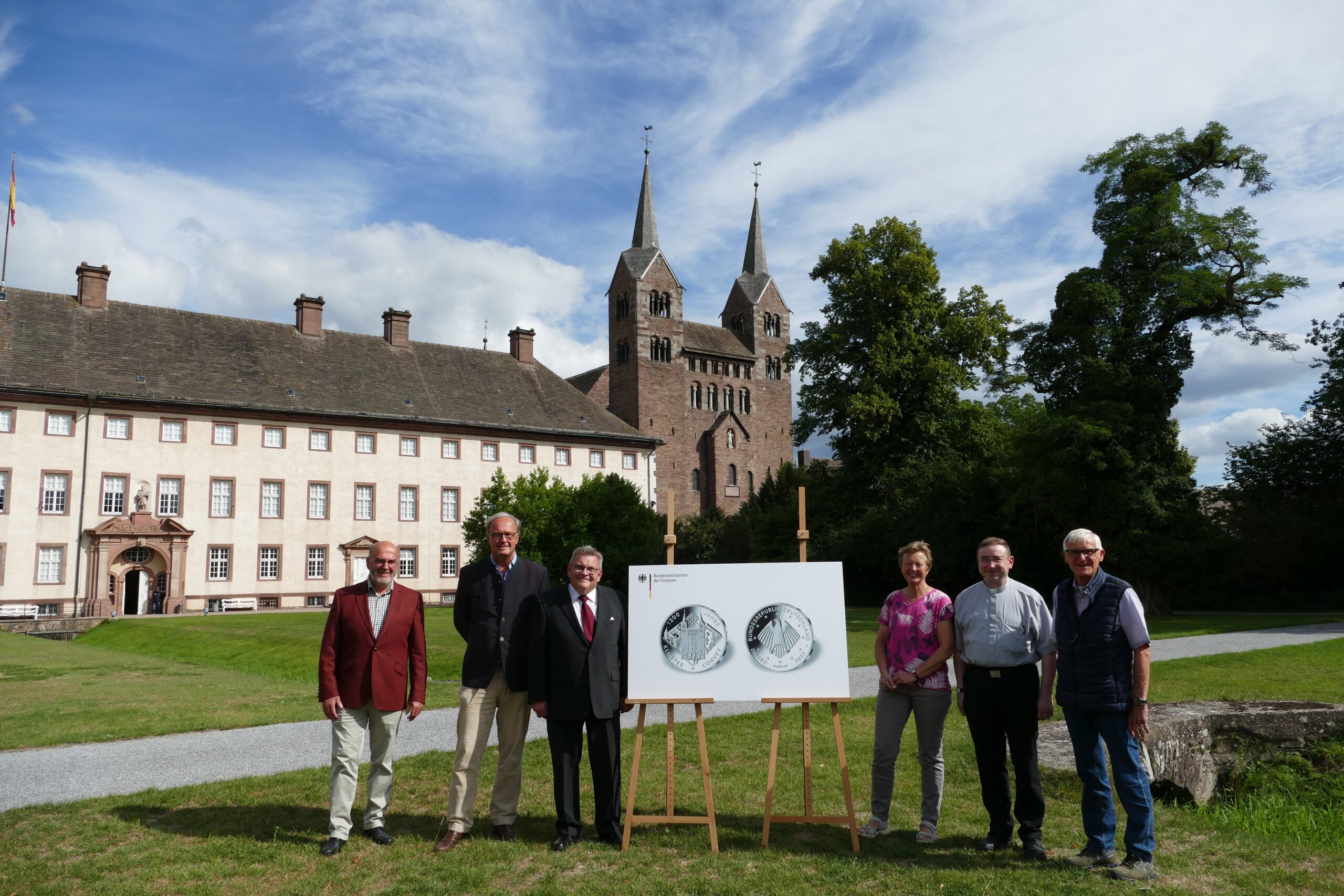 Gruppenfoto der Verantwortlich für die Corvey-Münze