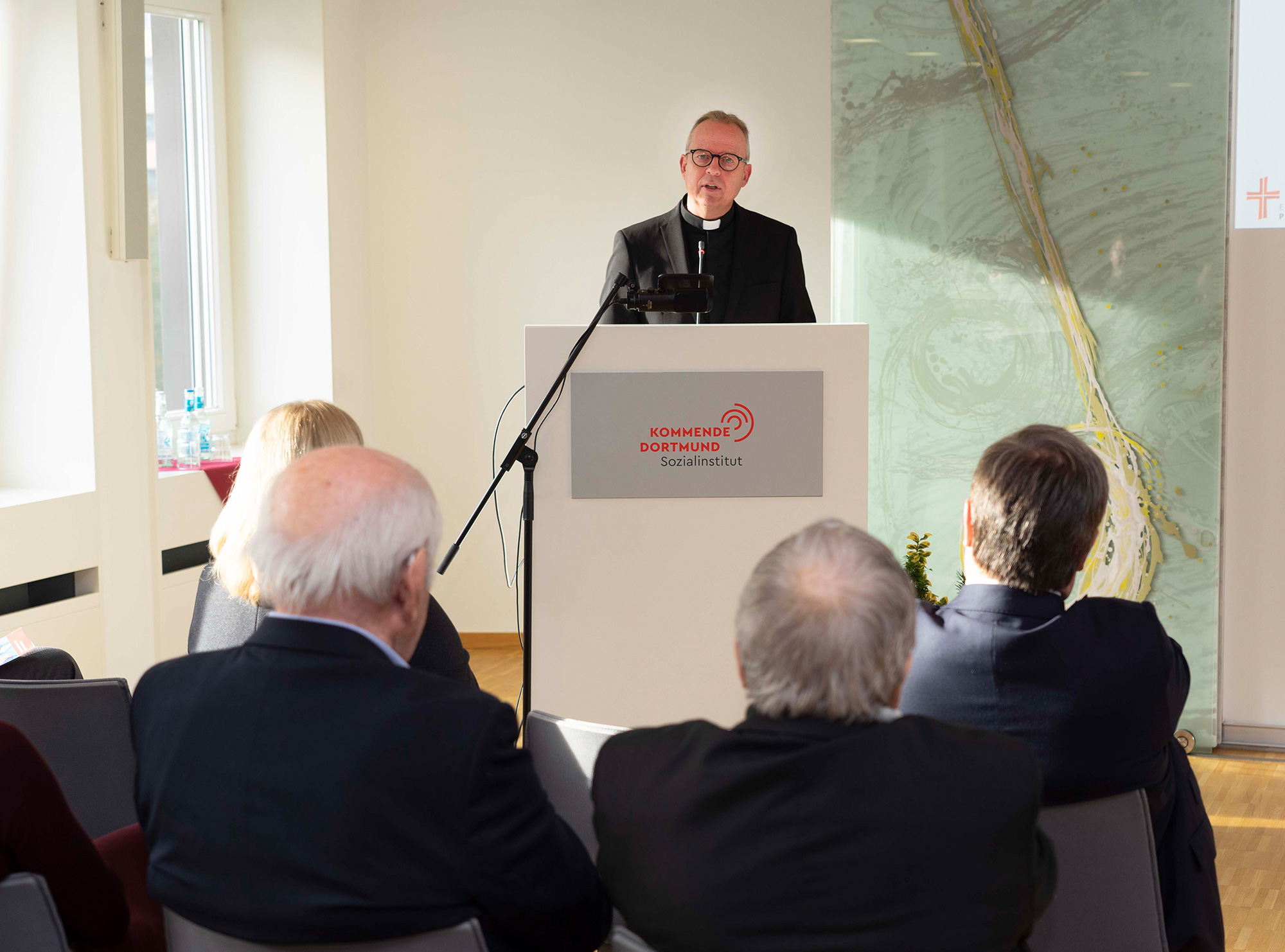 Weihbischof Josef Holtkotte stellte den Begriff der „politischen Nächstenliebe“ von Papst Franziskus in den Mittelpunkt seiner Rede beim Kommendefest in Dortmund. Foto: Michael Bodin / Erzbistum Paderborn