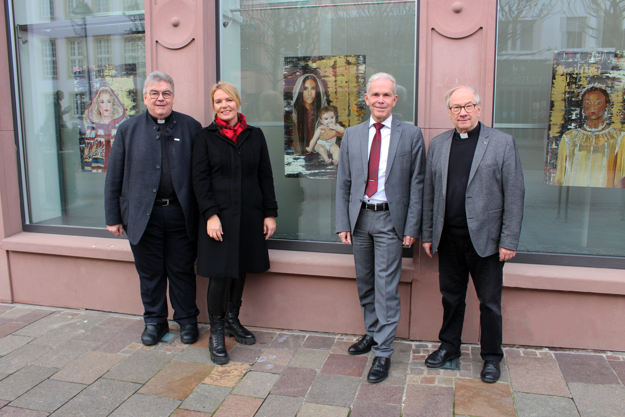 Foto zur Eröffnung der Ausstellung "Ave Maria - Moderne Madonnen"