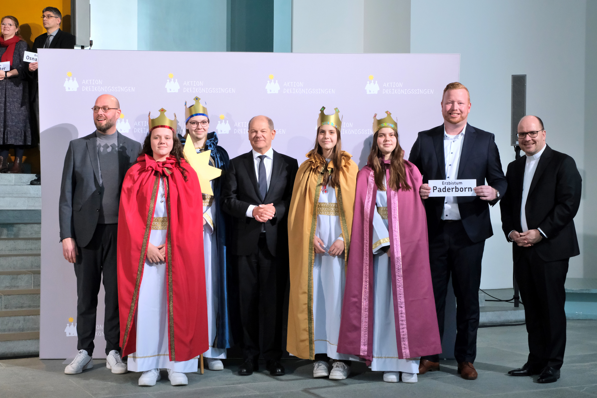 Gruppenbild mit Kanzler