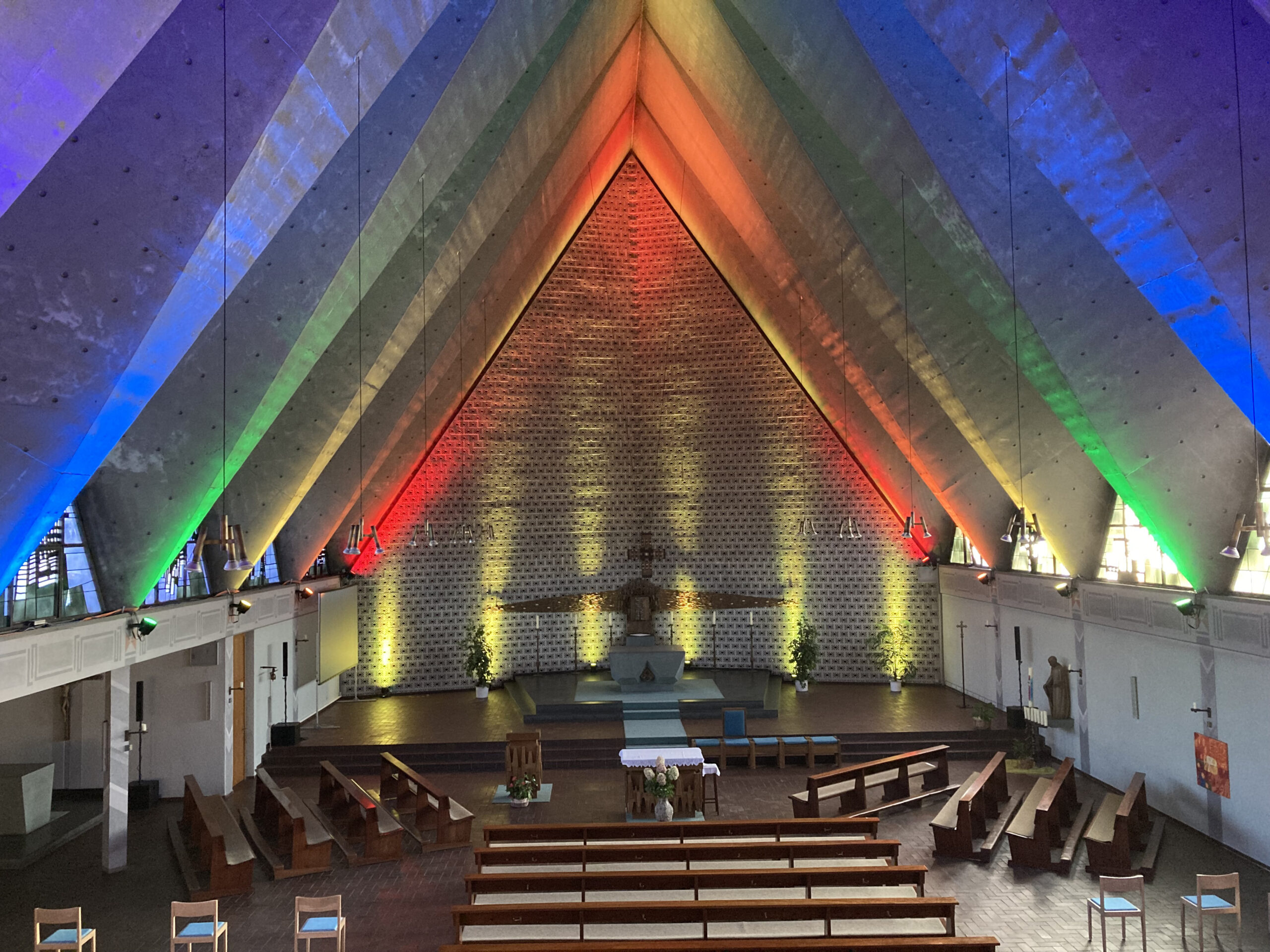 Innenansicht der Fahrradkirche in Fröndenberg-Westick