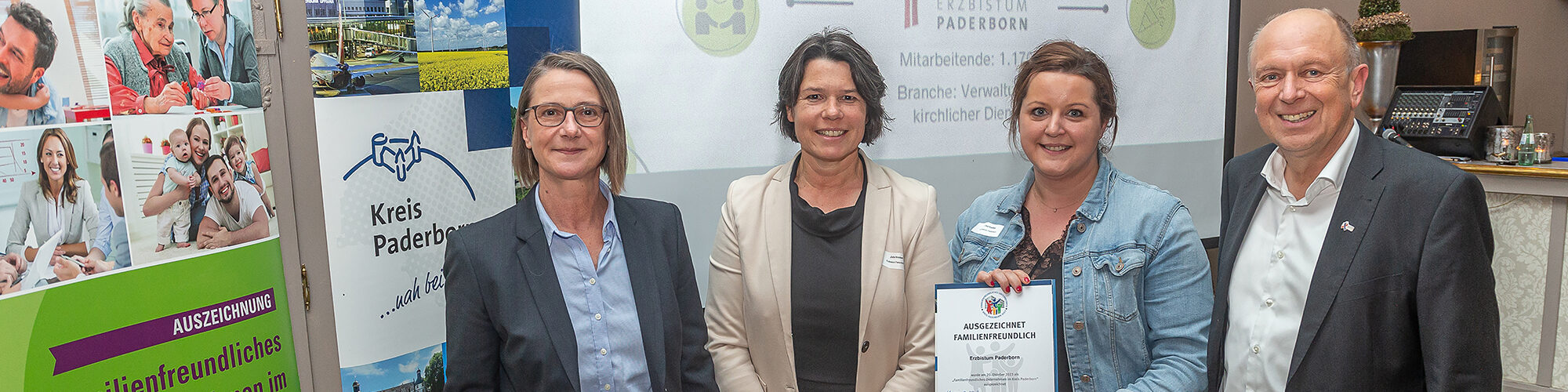Erzbistum Paderborn ist „Familienfreundliches Unternehmen“. Auszeichnung für Vereinbarkeit von Familie und Beruf zum vierten Mal in Folge.