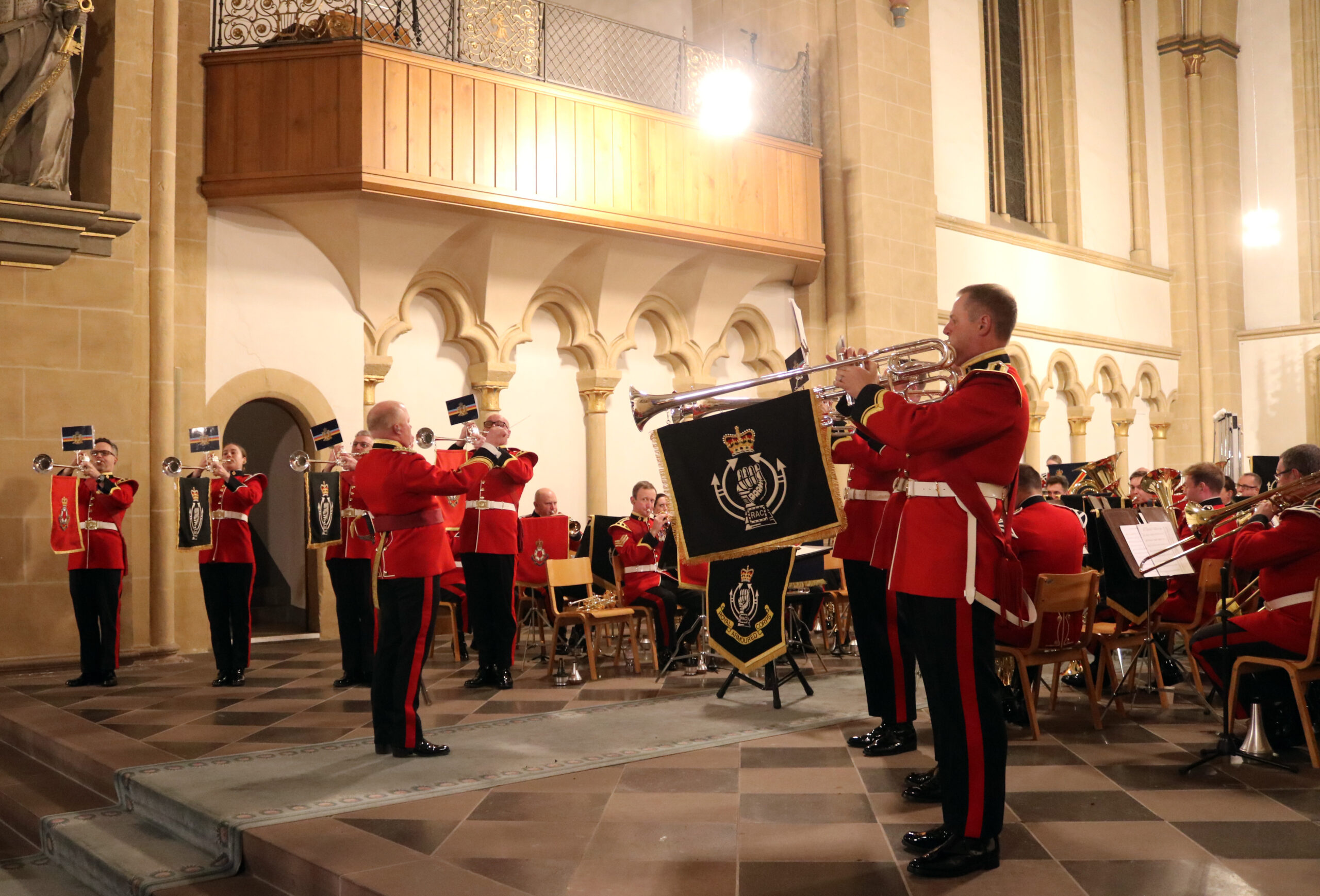 Britisch-Deutsche Freundschaft im Hohen Dom. Traditions-Gottesdienst sorgte für Gänsehaut-Momente.