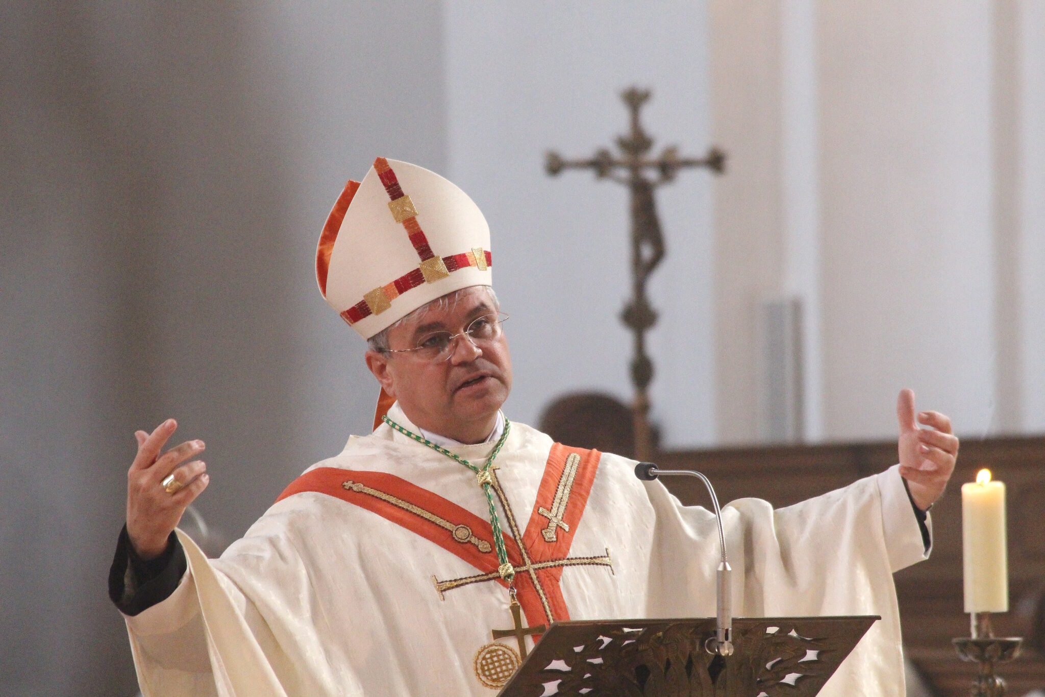 Erzbischof Dr. Udo Markus Bentz als Weihbischof in Mainz