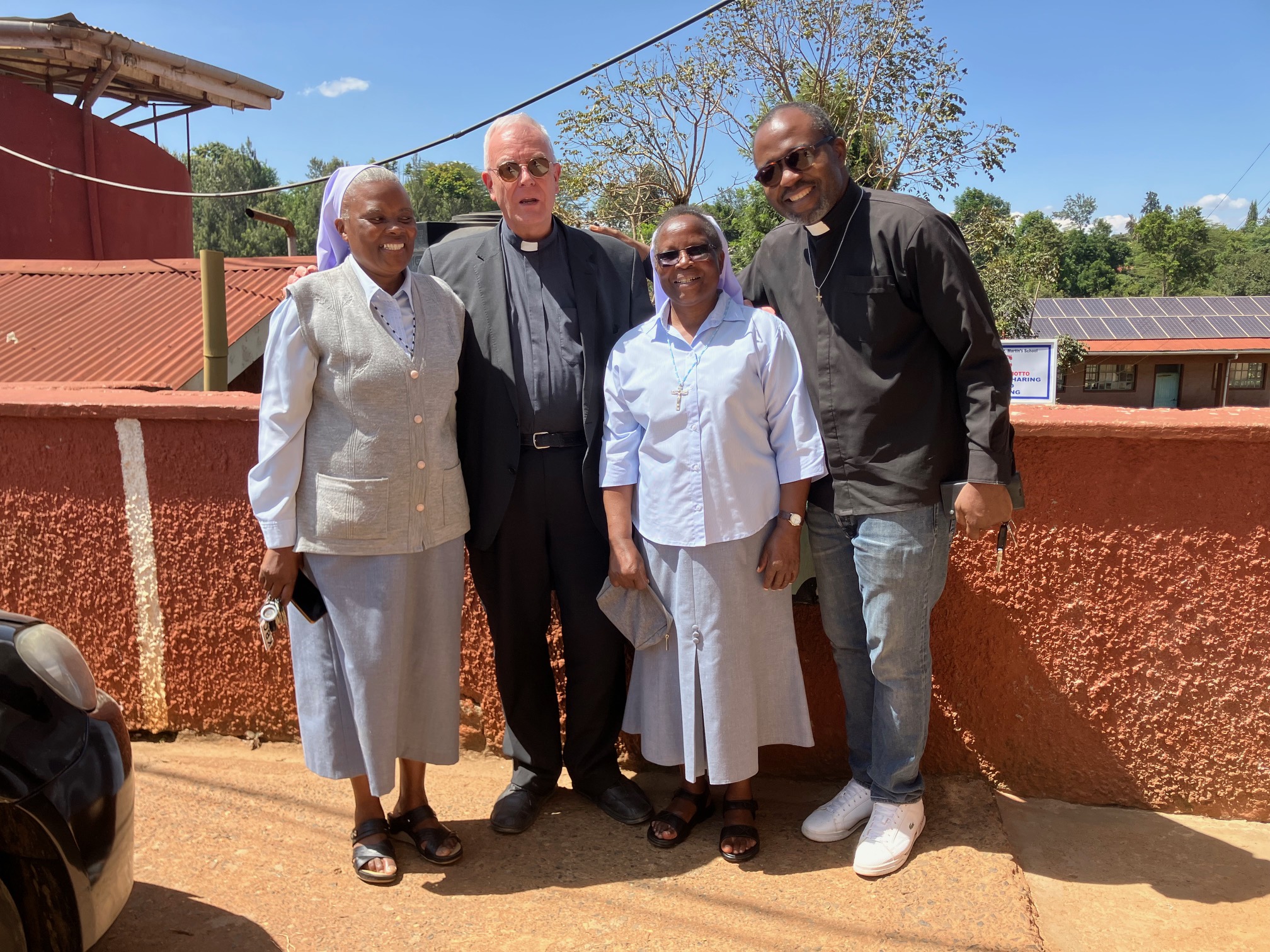 Nach Messfeier in Kibagare St Martin School, Nairobi (Kenia)