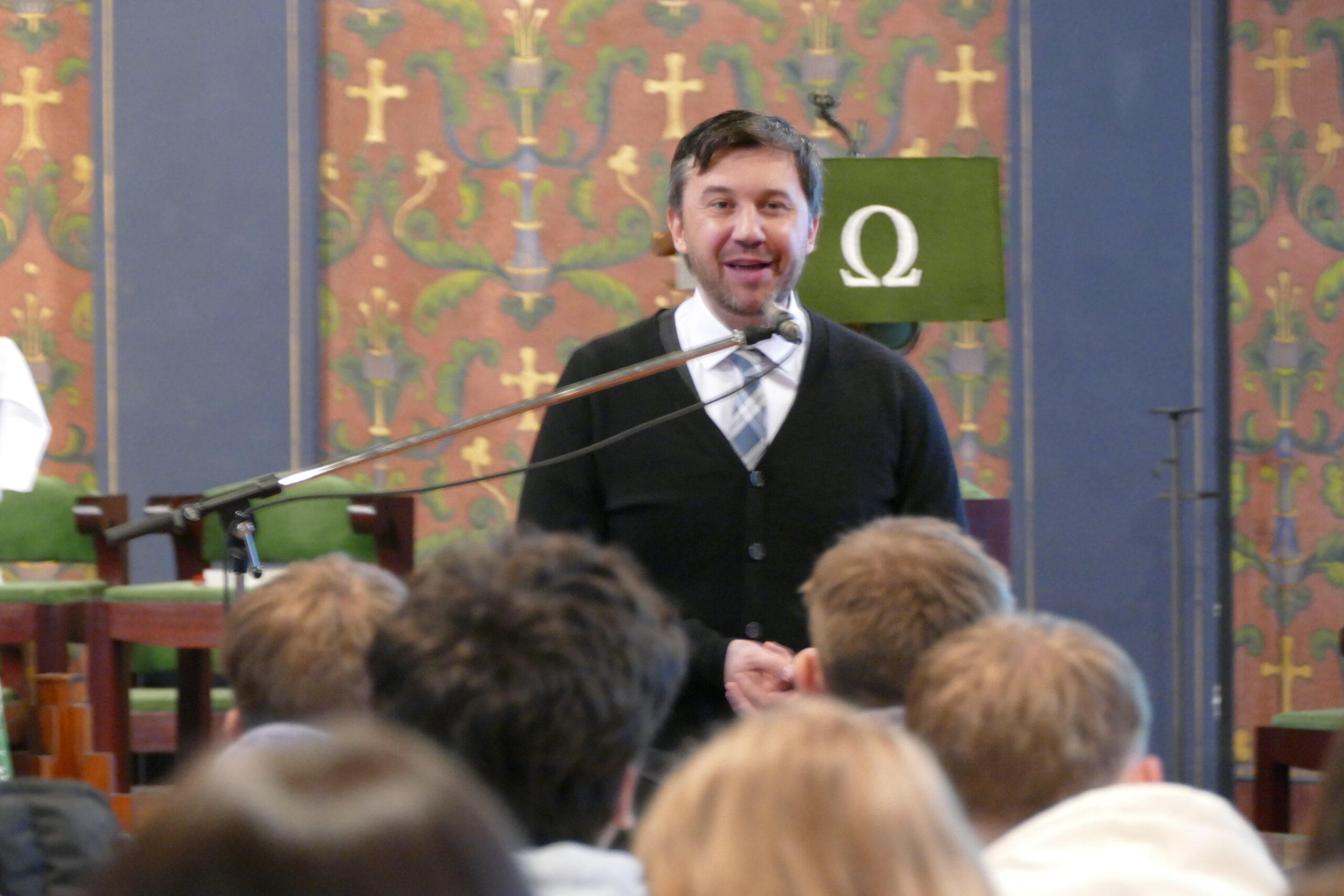 Prof. Dr. Johannes Grössl während seines Vortrags