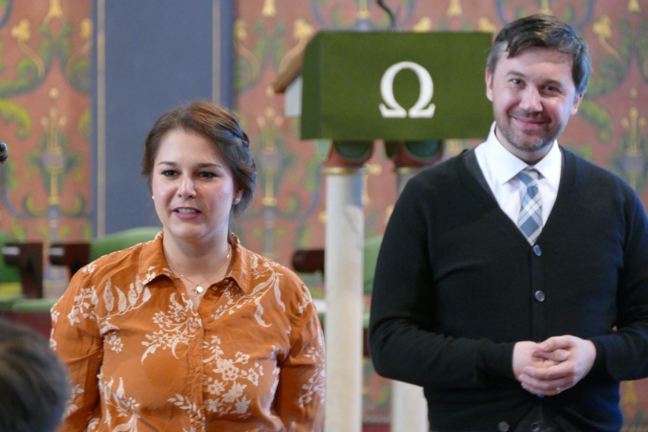 Jessy Fisch (links) und Prof. Dr. Grössl