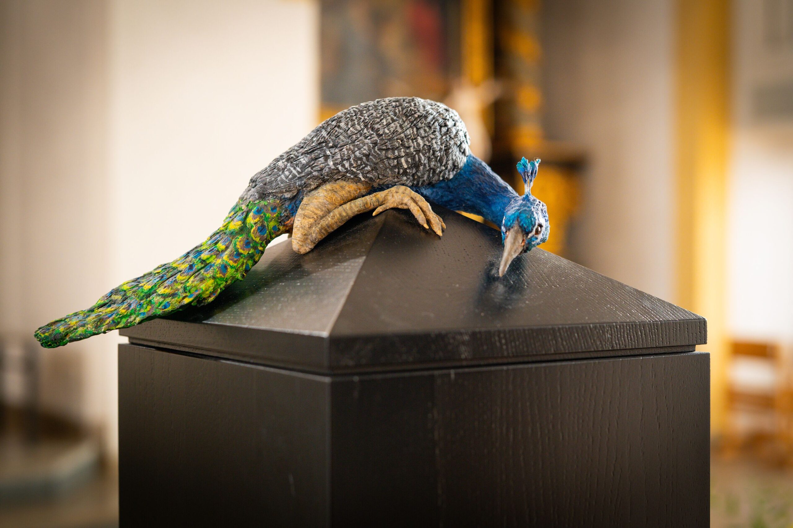 Der Pfau auf dem Liboriusreliquiar in MEschede.