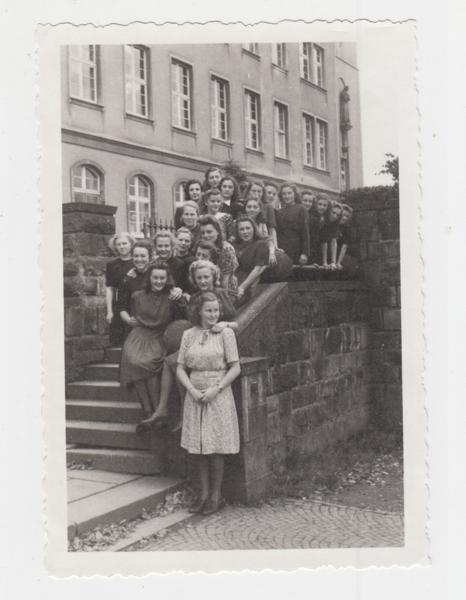 St.-Franziskus-Gymnasium Olpe: Erster Abiturjahrgang nach dem Zweiten Weltkrieg im Jahr 1946.