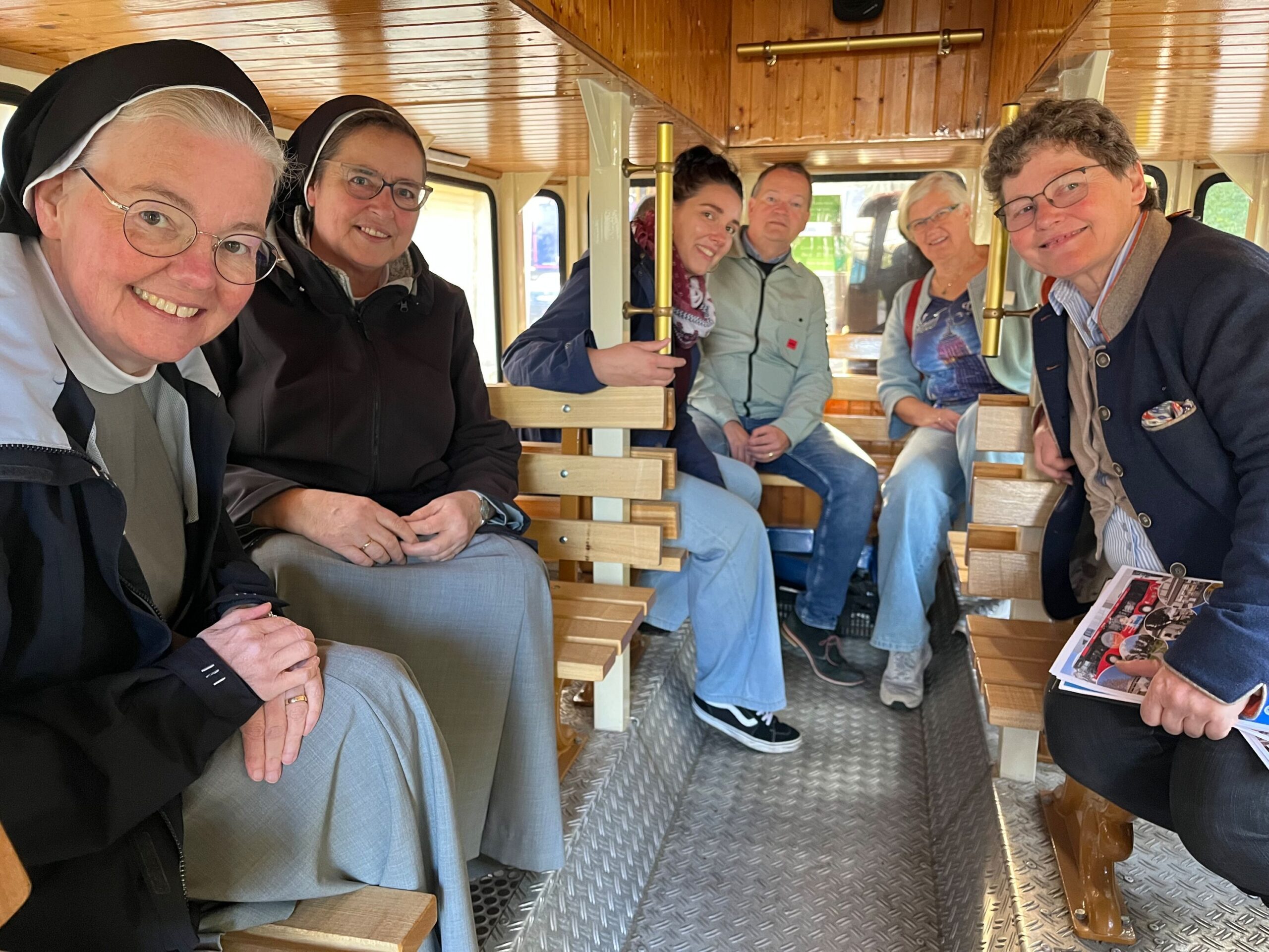 Im Bus: Team vom Arbeitskreis für das Heilige Jahr in Siegen