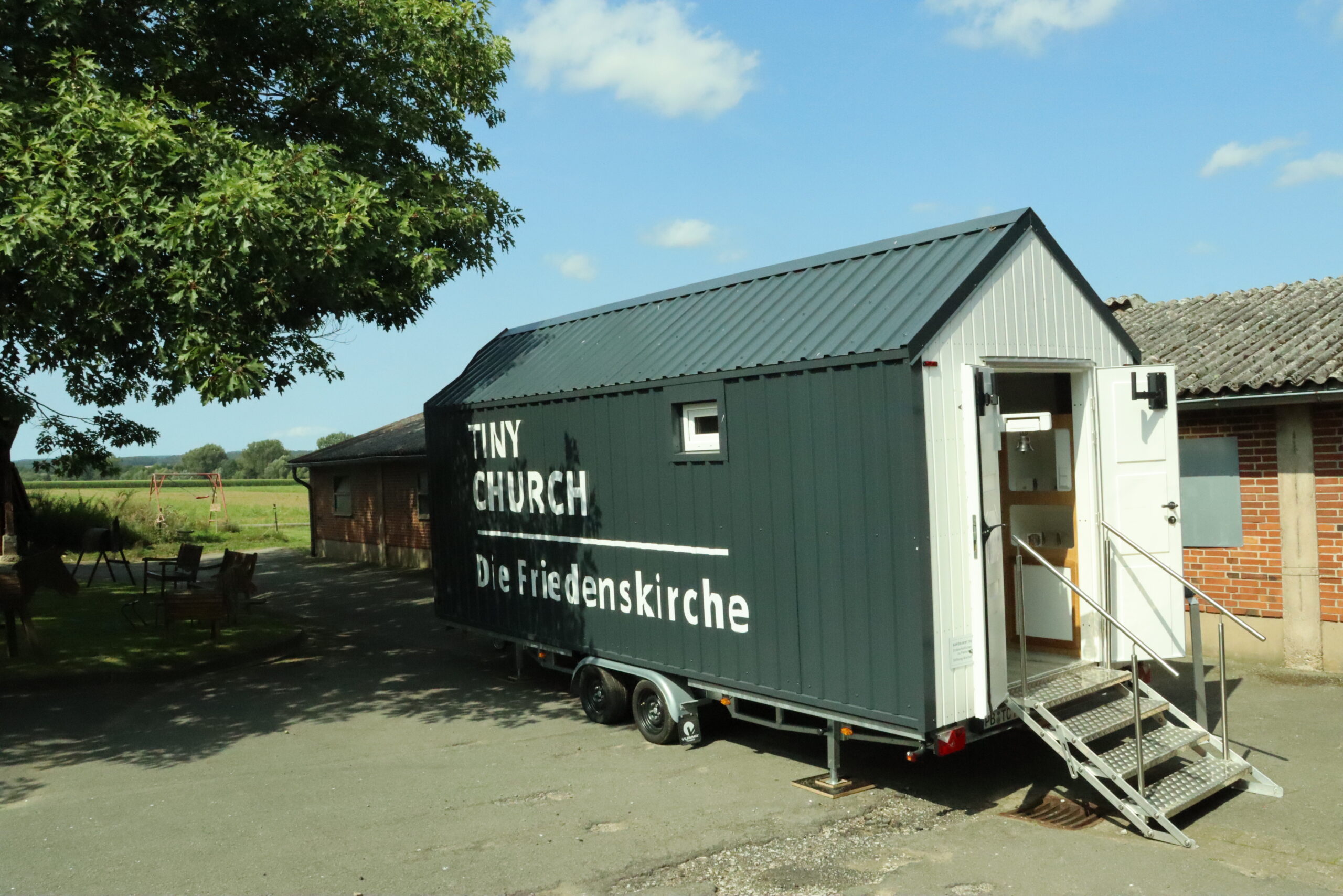 Tiny Church auf dem Gutshof Großeneder