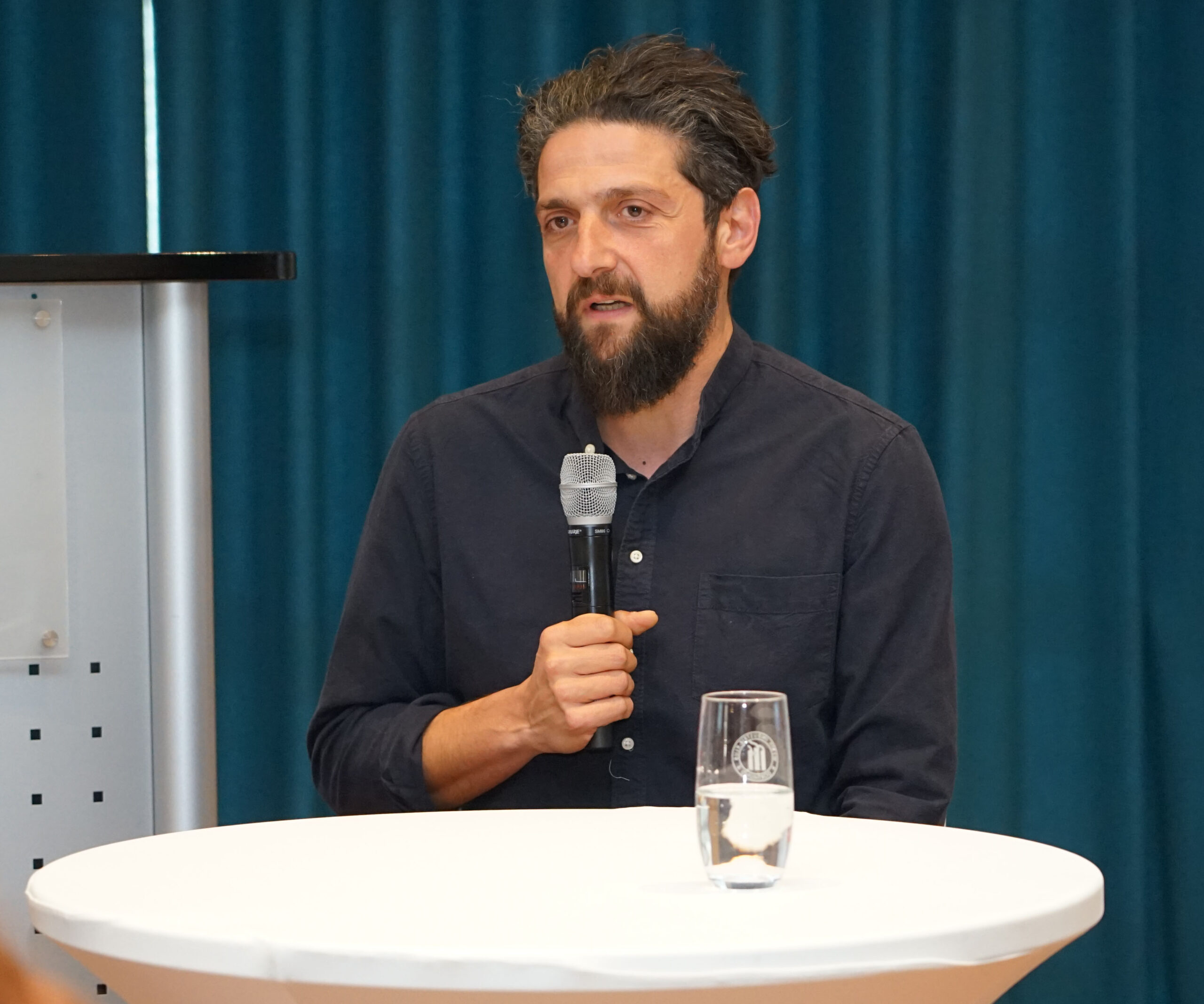 Nach Prof. Dr. Aladin El-Mafaalani ist Deutschland für internationale Fachkräfte bislang nur eingeschränkt attraktiv. Foto: Michael Bodin / Erzbistum Paderborn