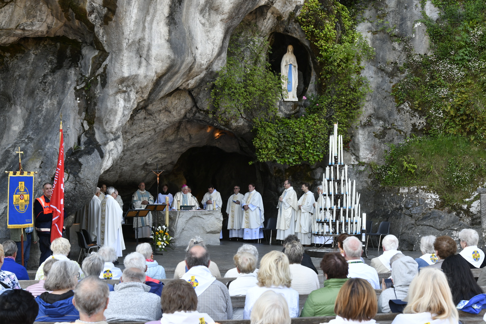 Jedes Jahr ein Highlight – der gemeinsame Gottesdienst an der Grotte in Lourdes