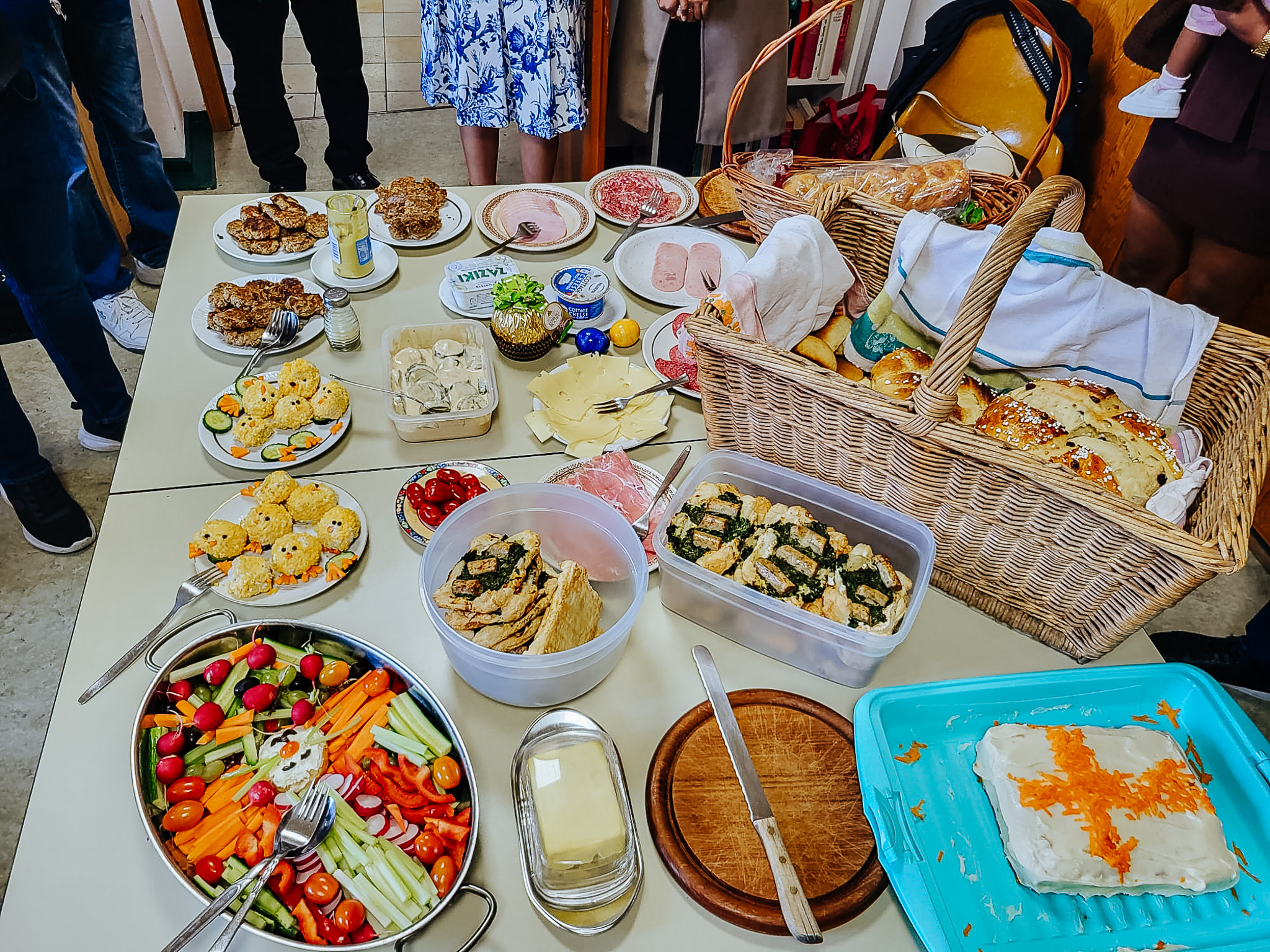 Das International Dinner mit Spezialitäten aus aller Welt gehört inzwischen zu den Höhepunkten von „Come and see“.