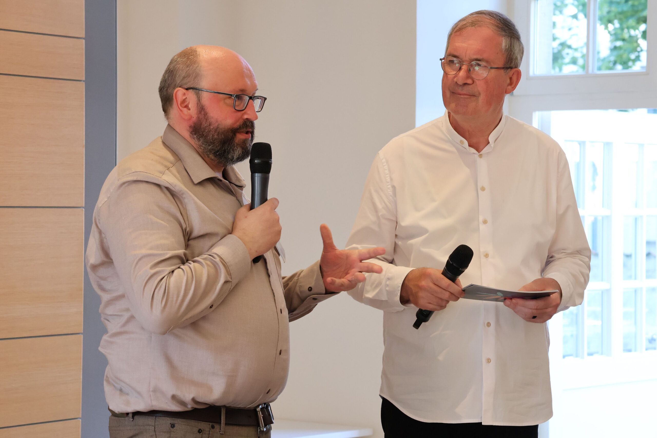 Meinolf Wacker (rechts) im Gespräch mit Berislav Župarić..