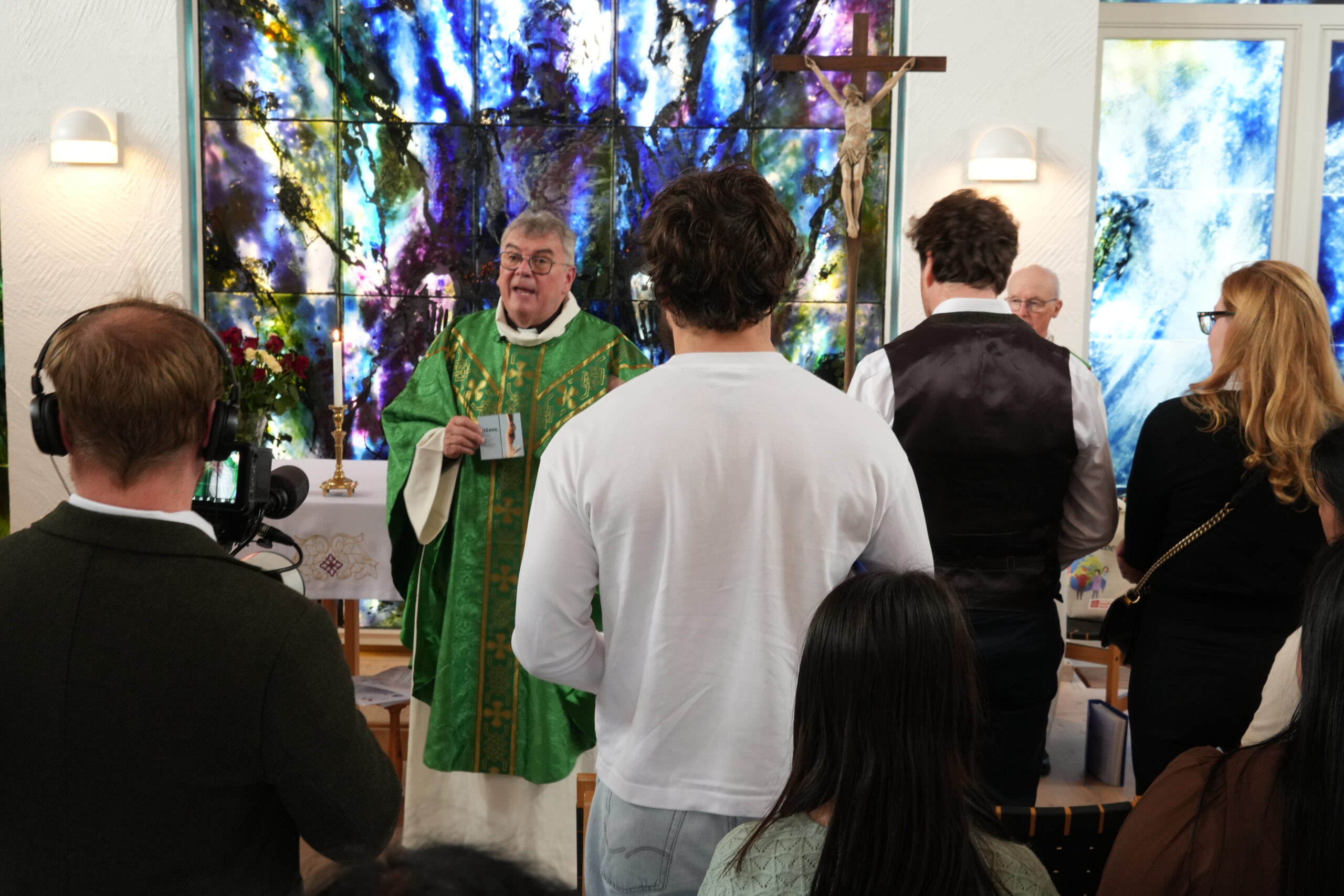 Bonifatiuswerk-Generalsekretär Msgr. Georg Austen während der Messe in der katholischen Gemeinde St. Marien in Tórshavn.