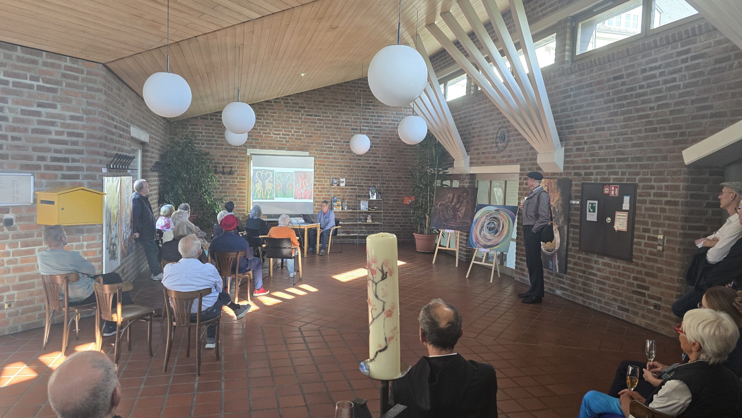 Ausstellungseröffnung: "Weltkunst aus Tansania"