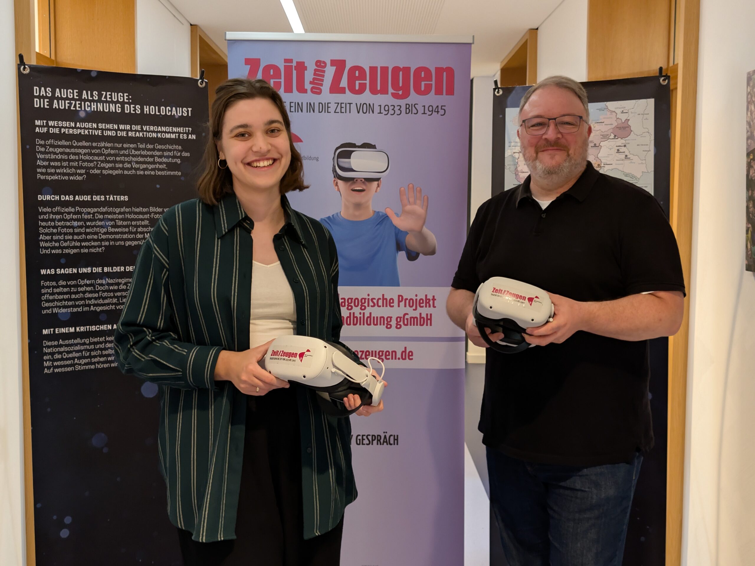 Vanessa Niediek (Projektreferentin „Zeit ohne Zeugen“) und Nico Schnittger (Pädagogische Leitung der BDKJ Jugendbildung gGmbH und Initiator von „Zeit ohne Zeugen“) freuen sich über die Nominierung für den Margot-Friedländer-Preis in der Kategorie Projekte.