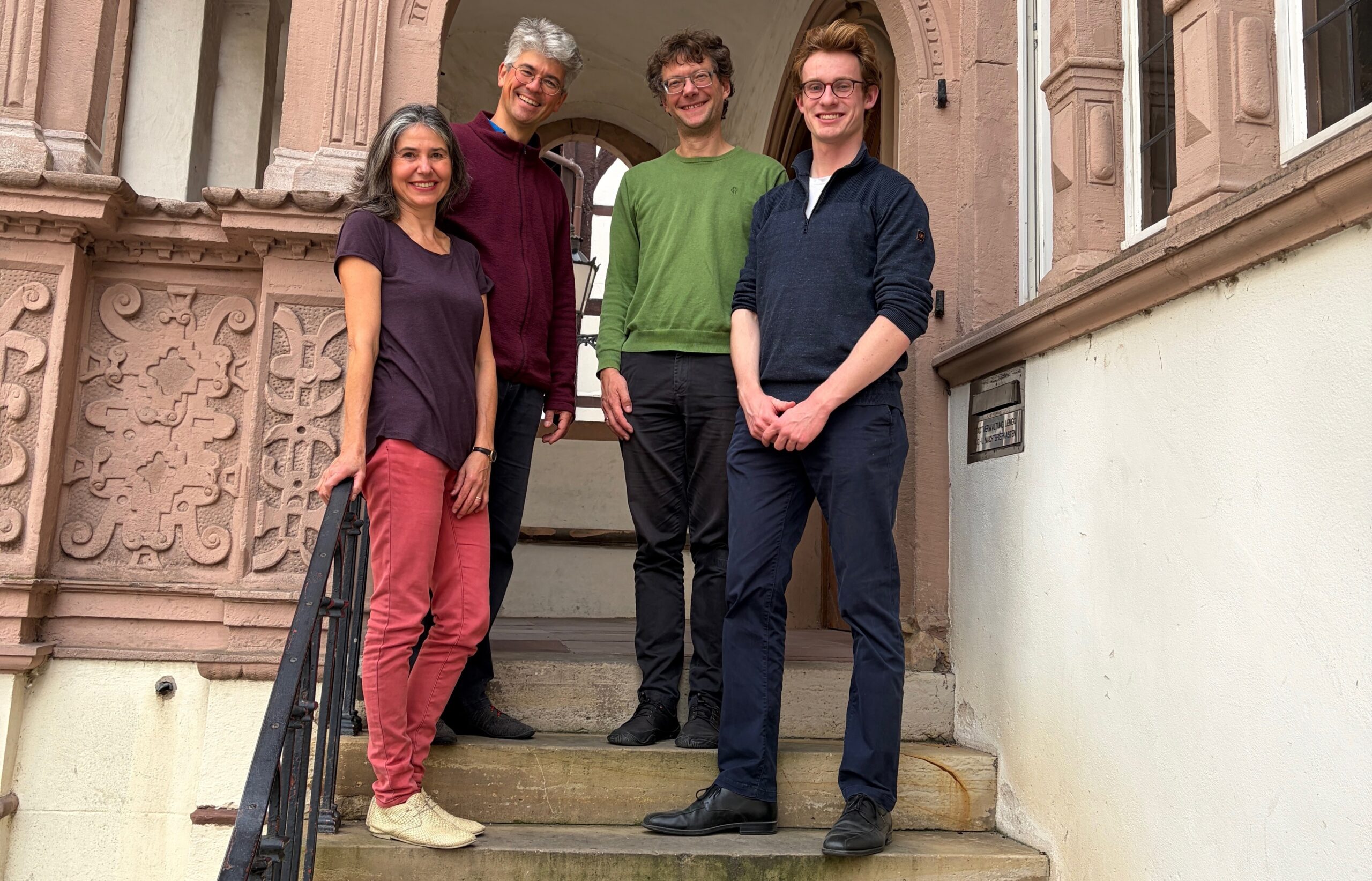 Fünf Chöre, ein Klang und jede Menge Leidenschaft: (von links) Uta Singer (Schötmar), Volker Jänig (Marien Lemgo), Frank Schreiber (Nicolai Lemgo) und Julian Weller (Lage) freuen sich auf das Gemeinschaftsprojekt mit Rossinis „Petite Messe Solennelle“. Nicht im Bild Jonathan Dräger (Steinheim).